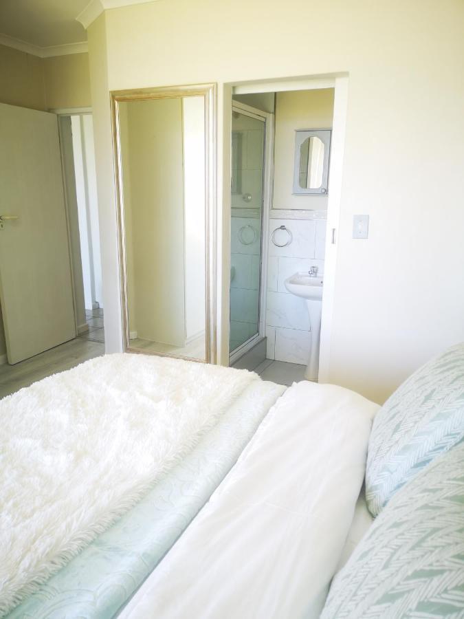 Cape Town Family Beachfront Apartment Leisure Bay מראה חיצוני תמונה