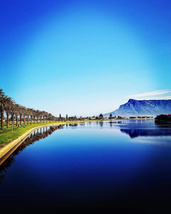 Cape Town Family Beachfront Apartment Leisure Bay מראה חיצוני תמונה